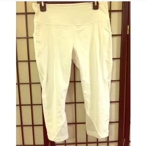 white lulu lemon leggings